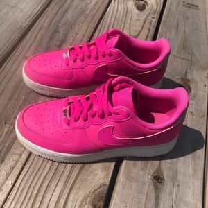 Hot pink air forces